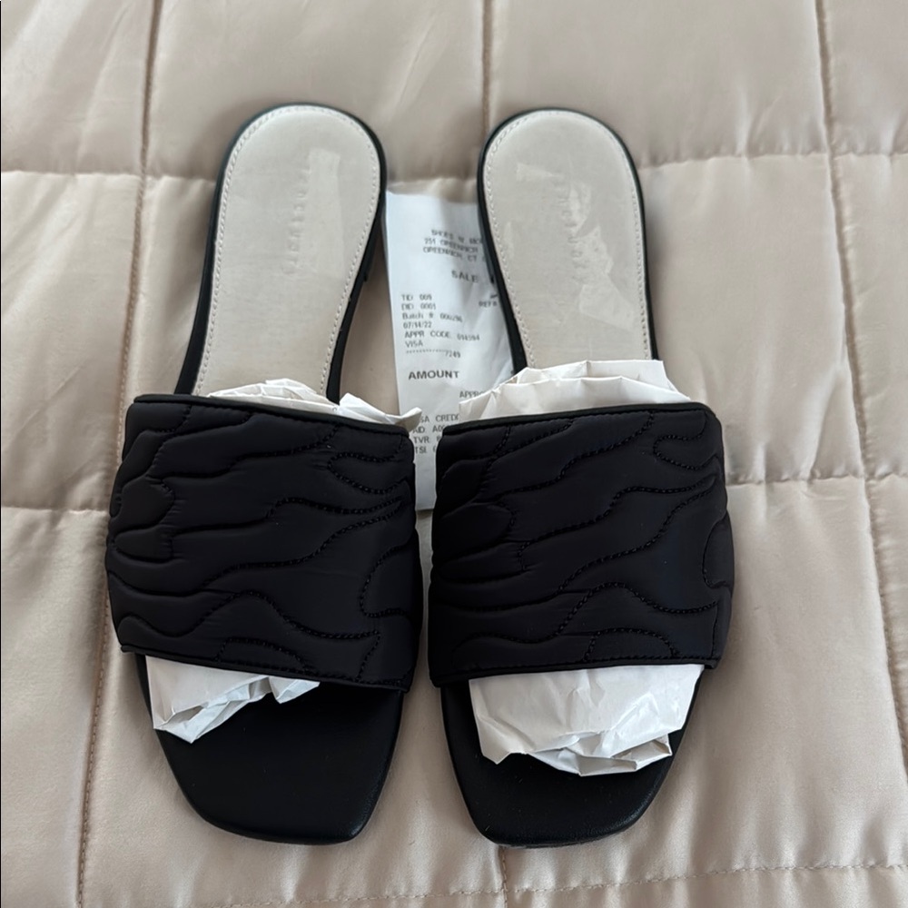 Sanctuary Black Quilted Slide Sandals NWT never worn! - Picture 3 of 5